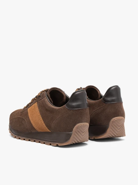Dunkelbraune Sporthalbschuhe