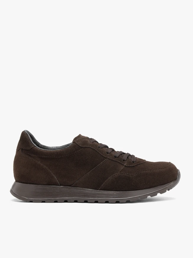 Dunkelbraune Sporthalbschuhe