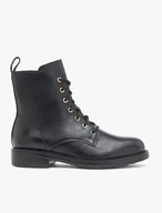 Schwarz genarbte Lederstiefel