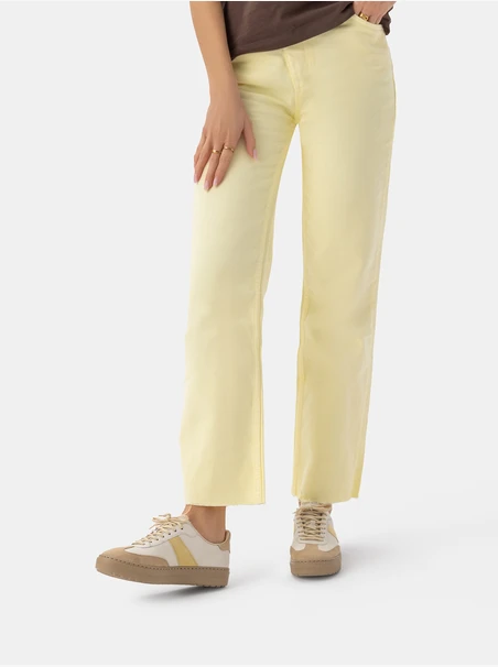 Turnschuhe in Creme und Beige