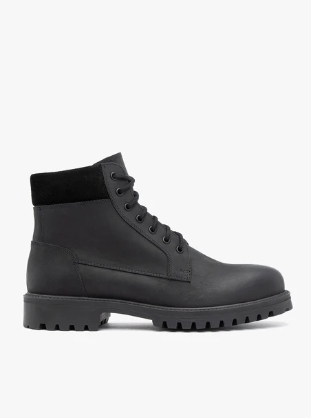 Schwarze Stiefel