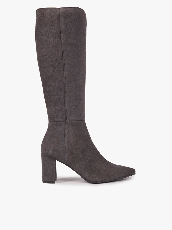 Dunkelgraue Stiefel mit hohem Schaft