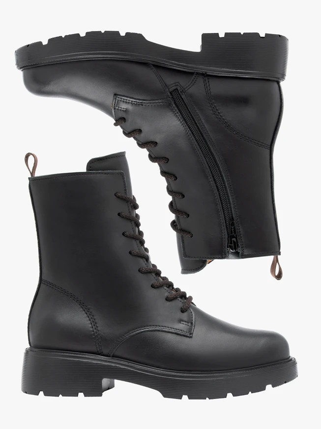 Schwarz genarbte Lederstiefel