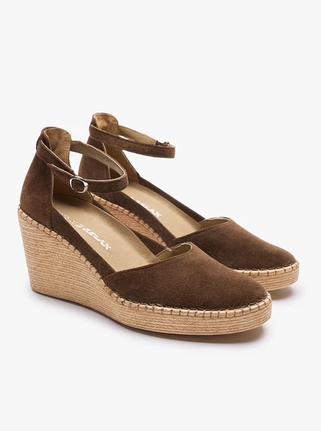 Espadrilles aus braunem Veloursleder