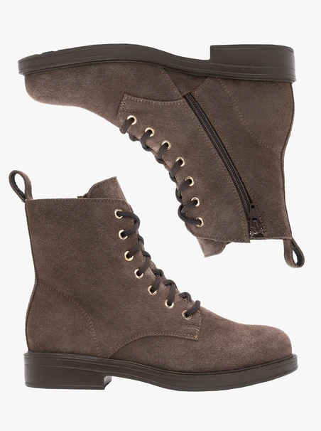 Braune Velourslederstiefel