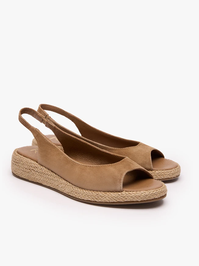 Hellbraune Slipper-Sandalen