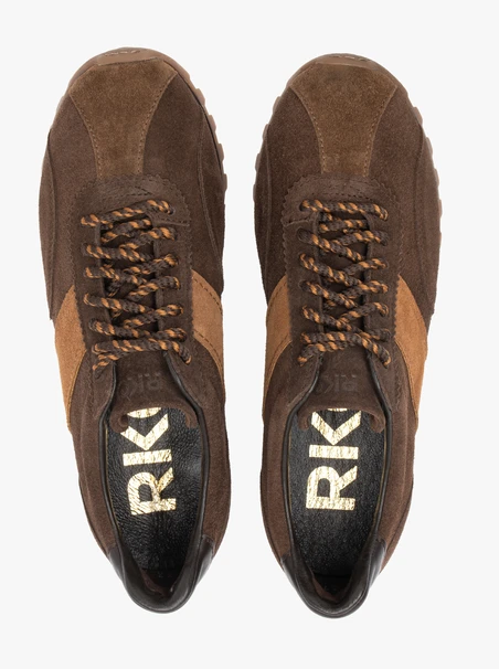 Dunkelbraune Sporthalbschuhe