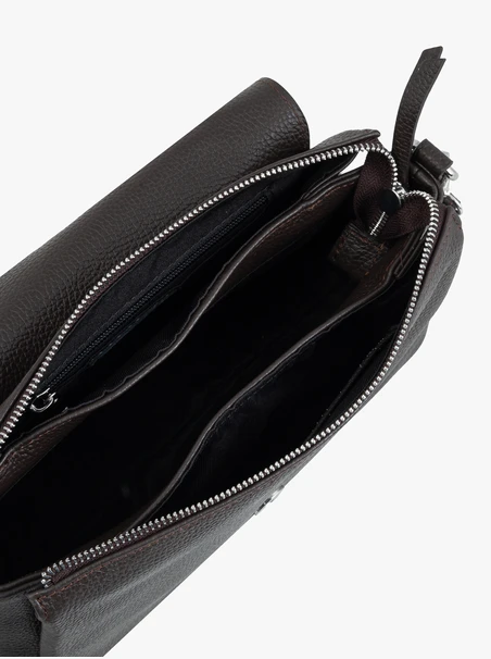 Dunkelbraune Handtasche mit Magnetverschluss