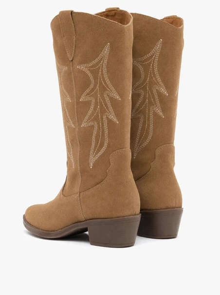 Beige genähte Cowboystiefel