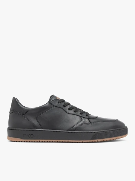 Schwarze Sporthalbschuhe aus Leder