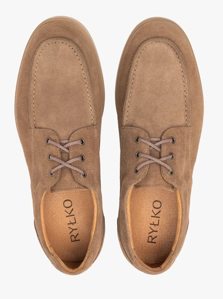 Halbschuhe aus hellbraunem Veloursleder