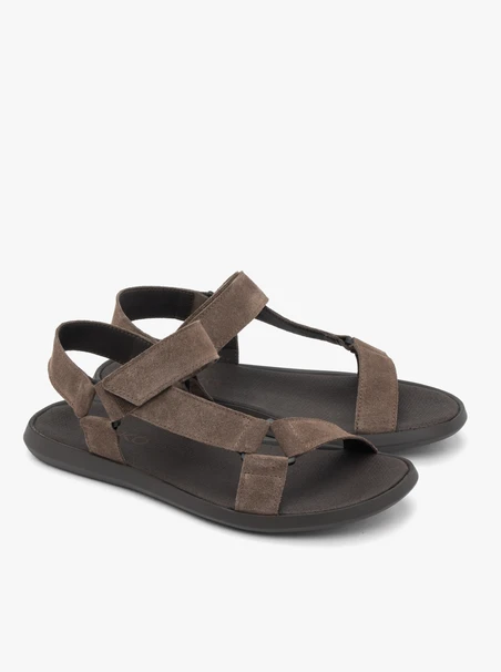 Grau-braune Klettsandalen