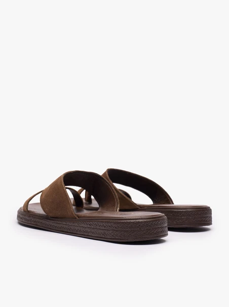 Flip Flops aus braunem Veloursleder