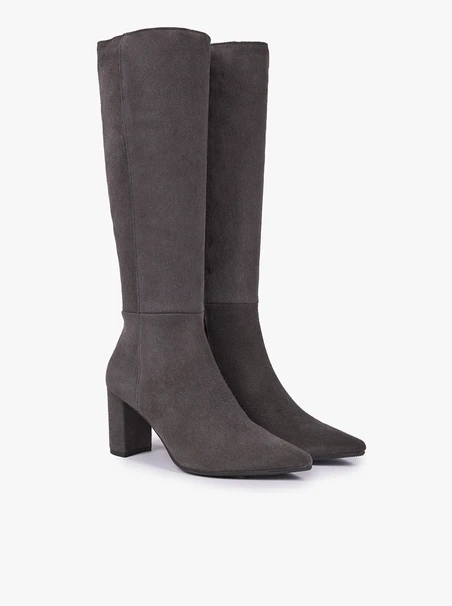Dunkelgraue Stiefel mit hohem Schaft