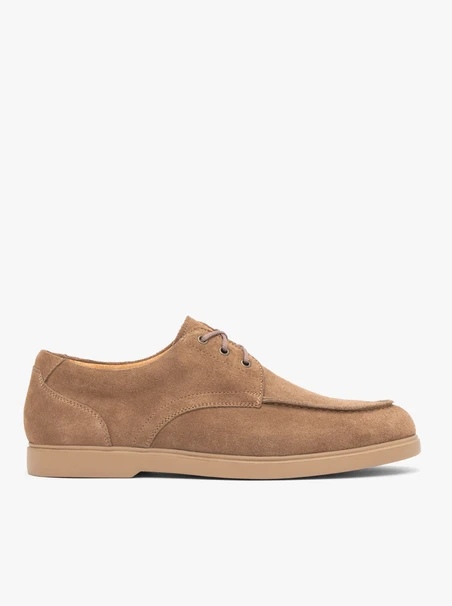 Halbschuhe aus hellbraunem Veloursleder