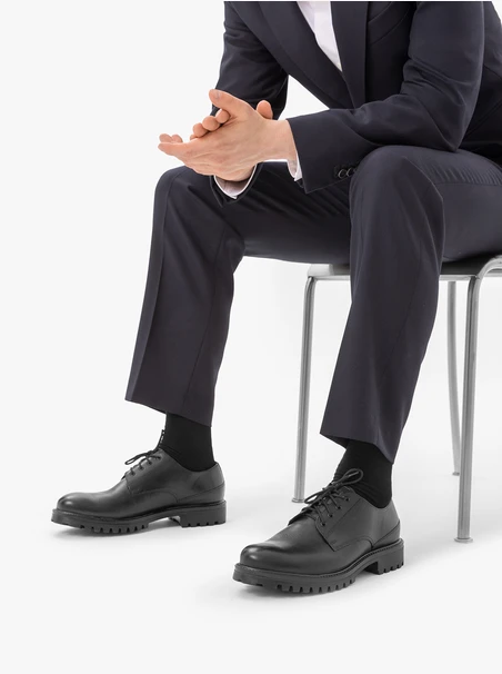 Schwarze Lederhalbschuhe