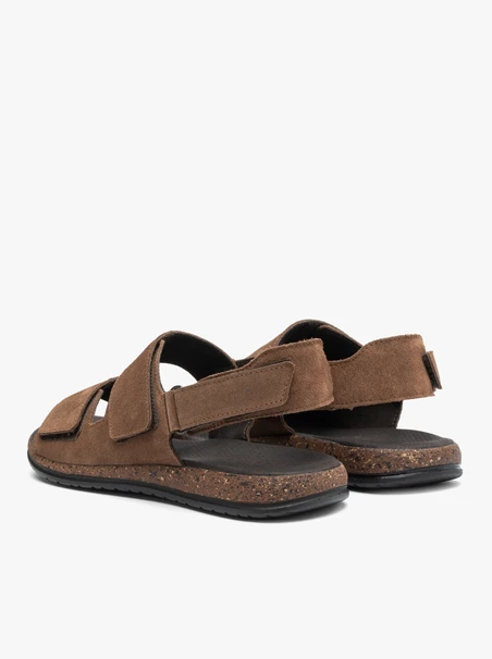 Braune Klettsandalen