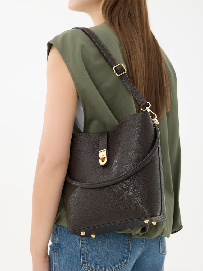 Braune elegante Handtasche aus Vollnarbenleder