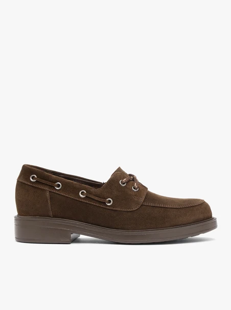 Braune Velourshalbschuhe mit Schnürung