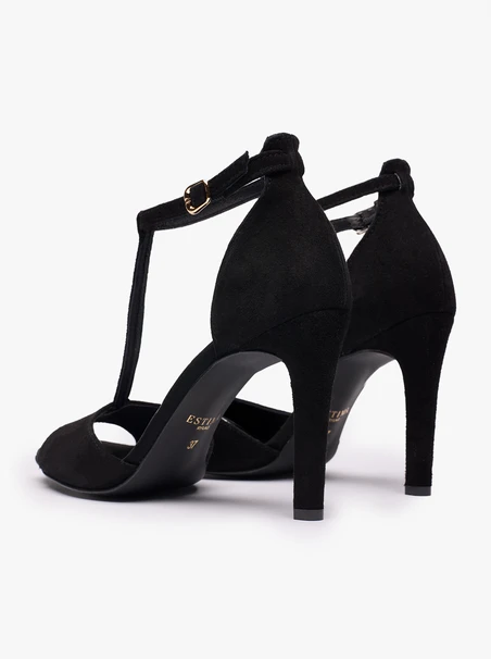 Schwarze hochhackige Sandalen