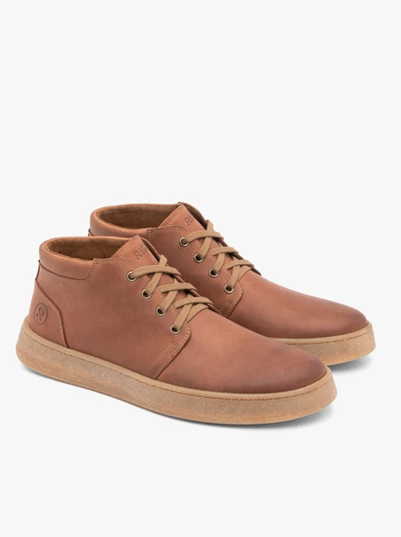 Braune Sportstiefel aus Nubukleder