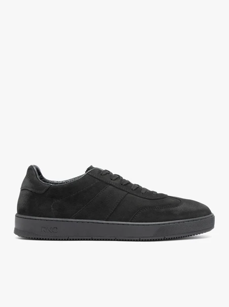 Schwarze Sportschuhe aus Nubukleder