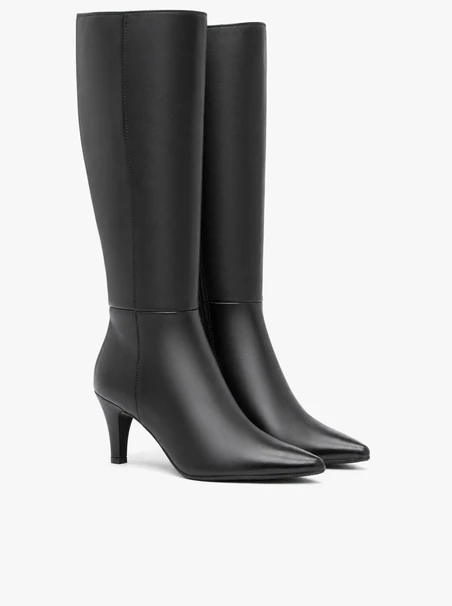 Schwarze Stiefel mit Stiletto-Absatz