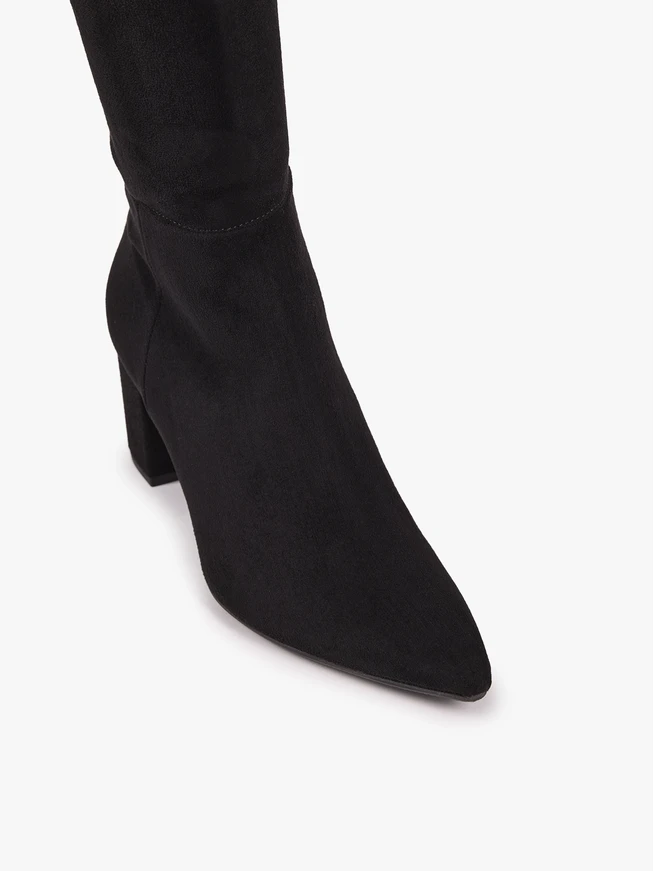 Schwarze Gummistiefel