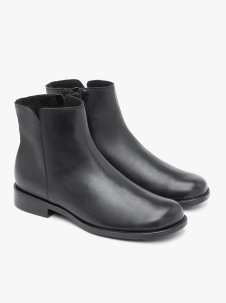 Schwarze Lederstiefel