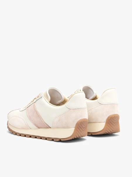 Cremefarbene Sportschuhe mit beigem Riemen