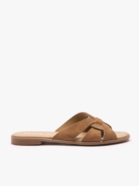 Beigefarbene Flip-Flops mit Ausschnitt