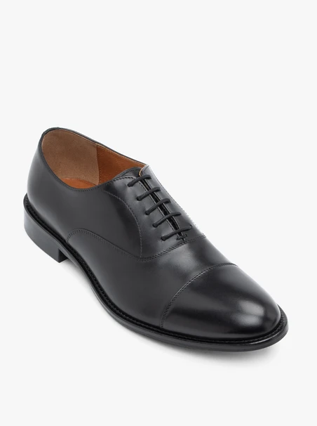 Schwarze hochwertige formelle Schuhe