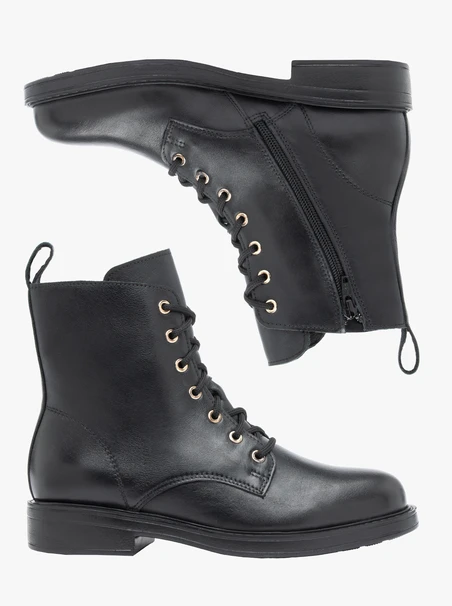 Schwarz genarbte Lederstiefel