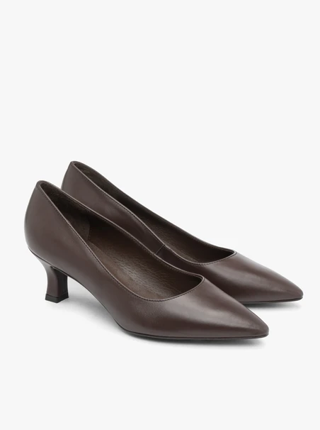 Stiletto-Pumps aus braunem Leder