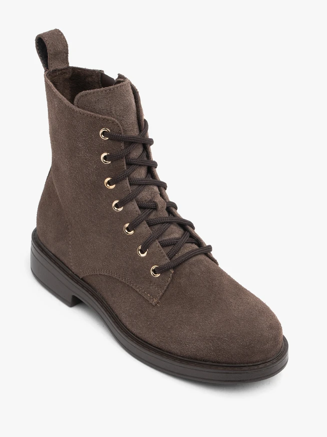 Braune Velourslederstiefel
