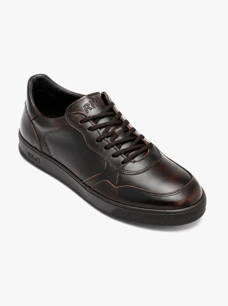 Dunkelbraune genarbte Leder-Sporthalbschuhe