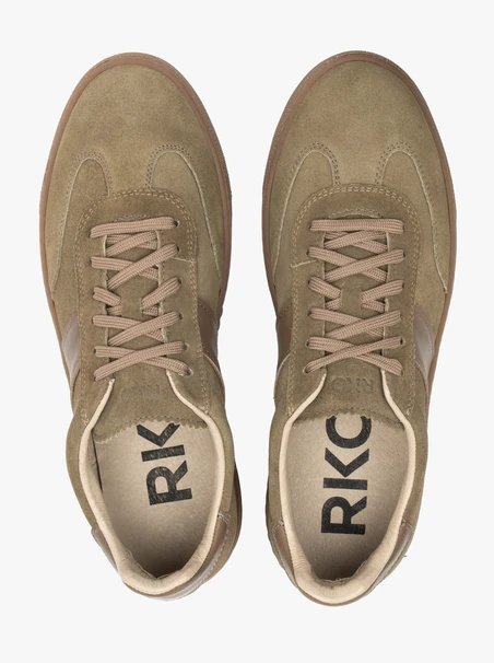 Olive-braune sportliche Halbschuhe
