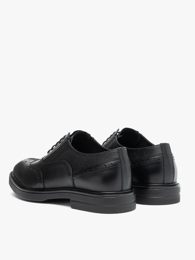 Schwarze Halbschuhe aus Leder zum Schnüren