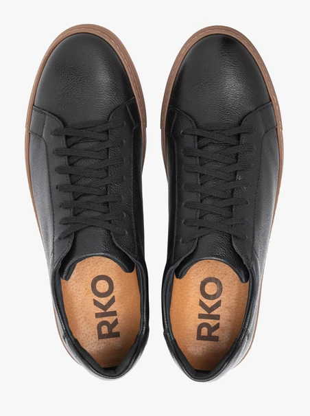 Schwarze Sporthalbschuhe aus Leder