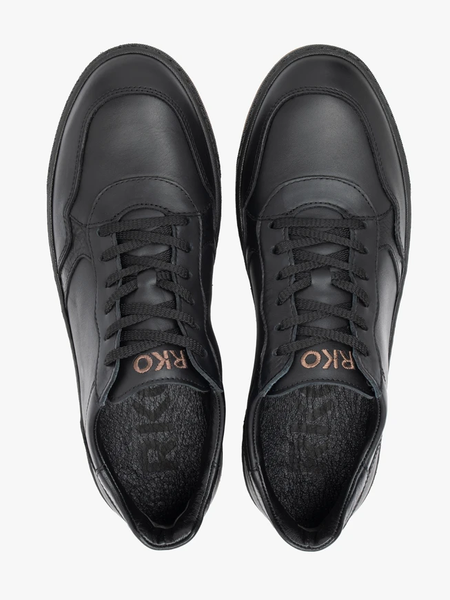 Schwarze Sporthalbschuhe aus Leder