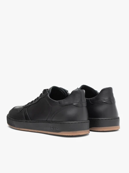Schwarze Sporthalbschuhe aus Leder