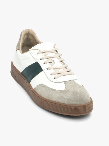 Cremefarbene sportliche Halbschuhe