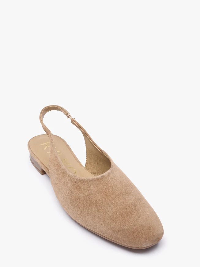 Hellbraune Slipper-Pumps