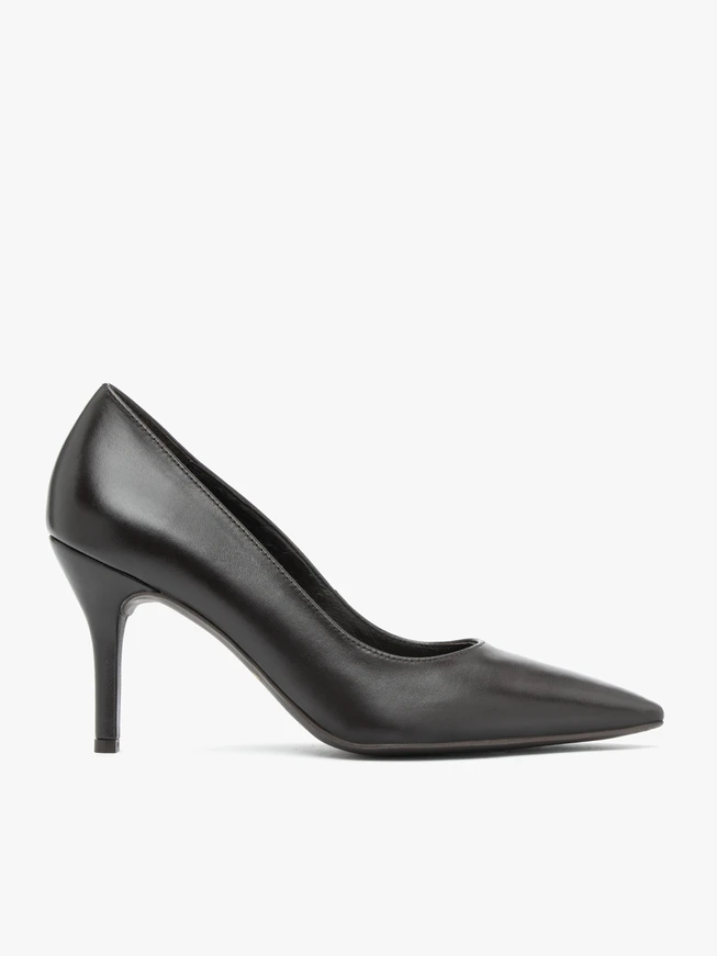 Dunkelbraune Pumps aus genarbtem Leder