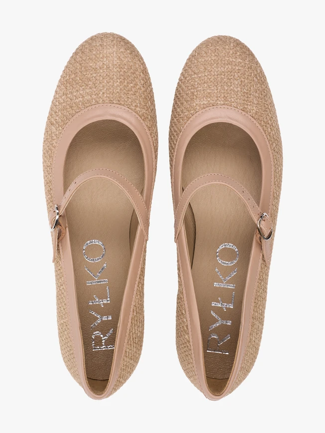 Beige Ballerinas mit interessanter Textur und Riemen