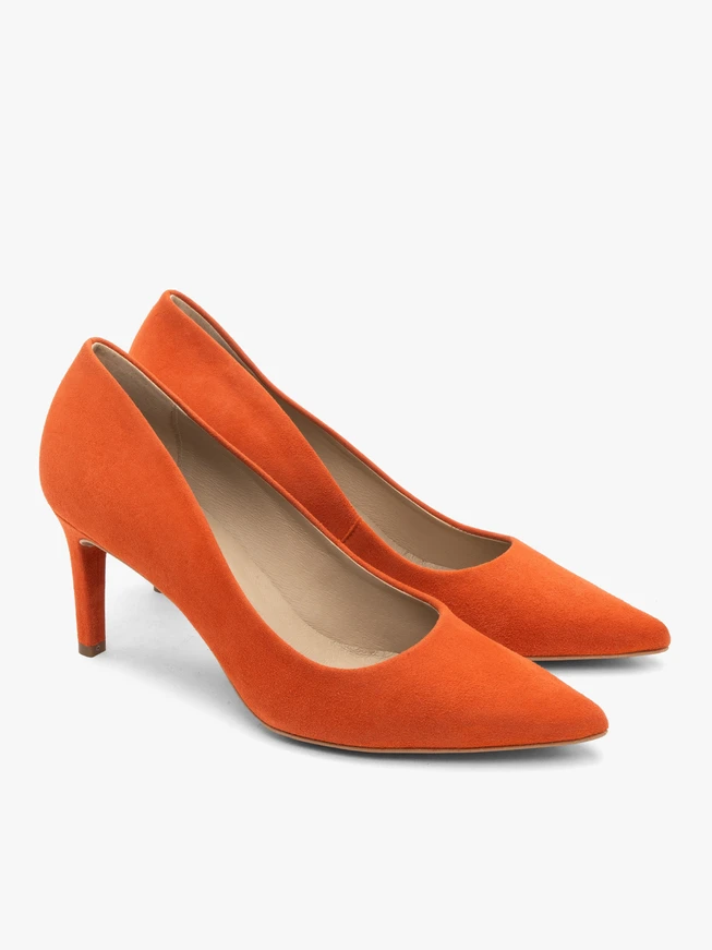 Pumps aus orangefarbenem Veloursleder