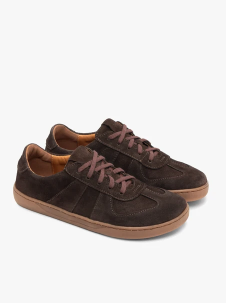 Halbschuhe aus braunem Veloursleder