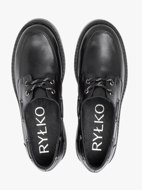 Schwarze Halbschuhe mit Schnürung