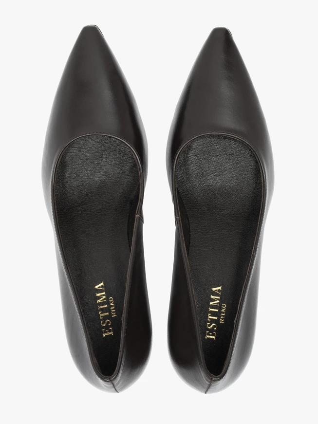 Dunkelbraune Pumps aus genarbtem Leder