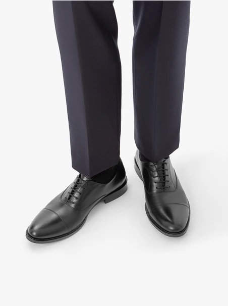 Schwarze hochwertige formelle Schuhe